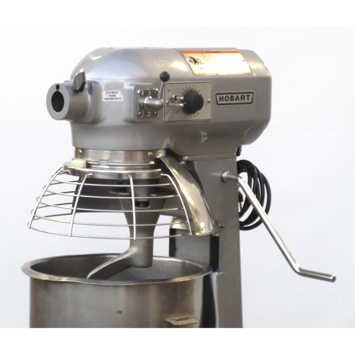 Hobart A200 Mixer 20 Qt, Bowl And 2 Attachments Included, Used Excellent Condition