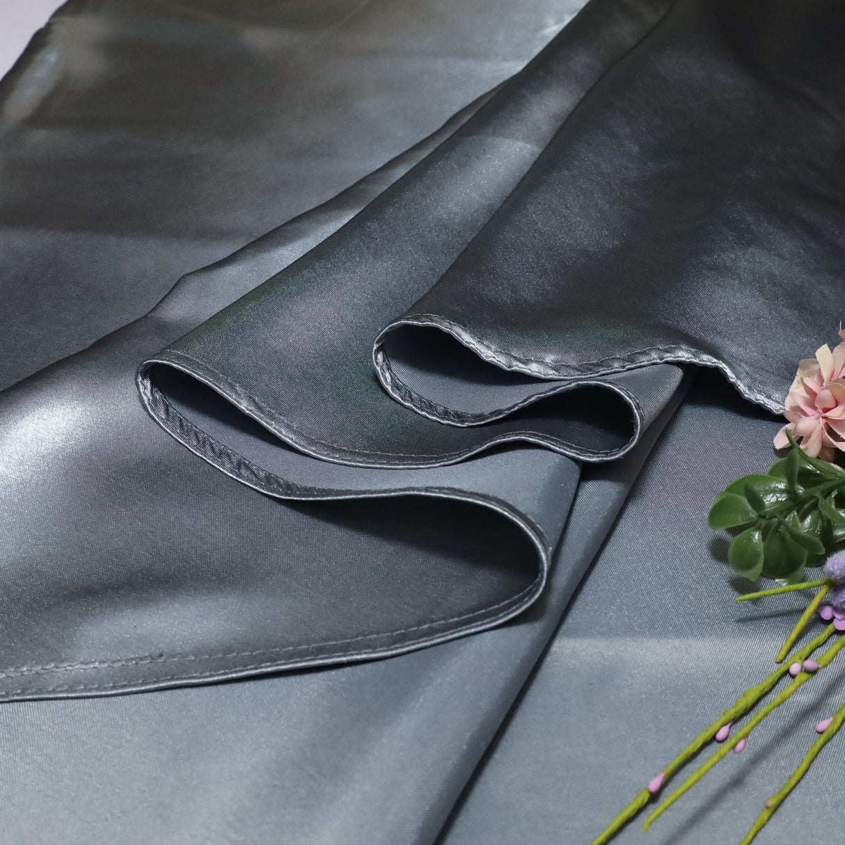 Round Heavy Duty Satin Tablecloth 132" Pewter/Charcoal