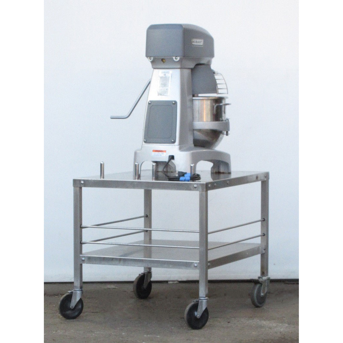 Hobart HL200 20 Qt Legacy Mixer, Bowl And 2 Attachments Included, Used Excellent Condition