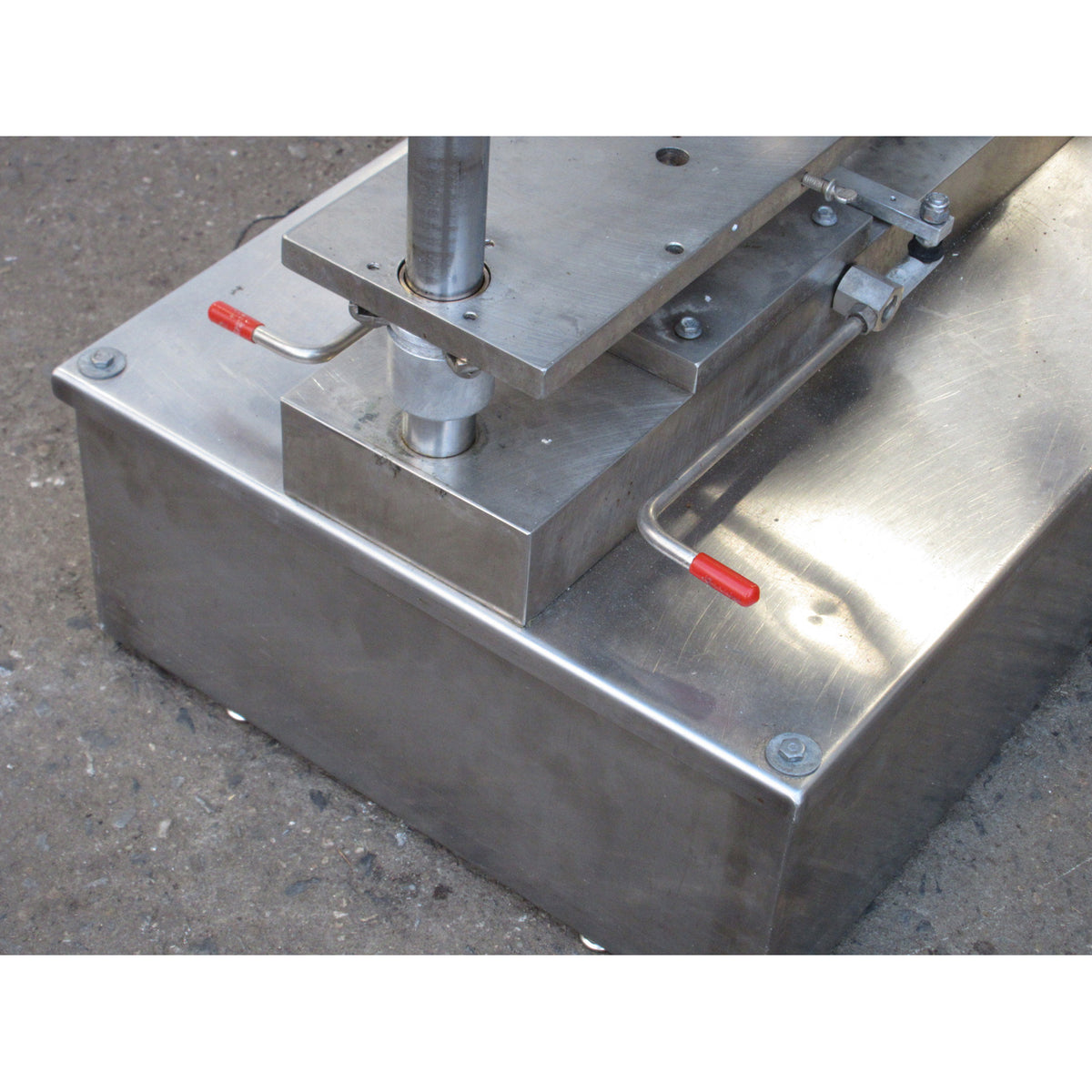 Comtec 2200 Hydraulic Pie Press, Used Excellent Condition