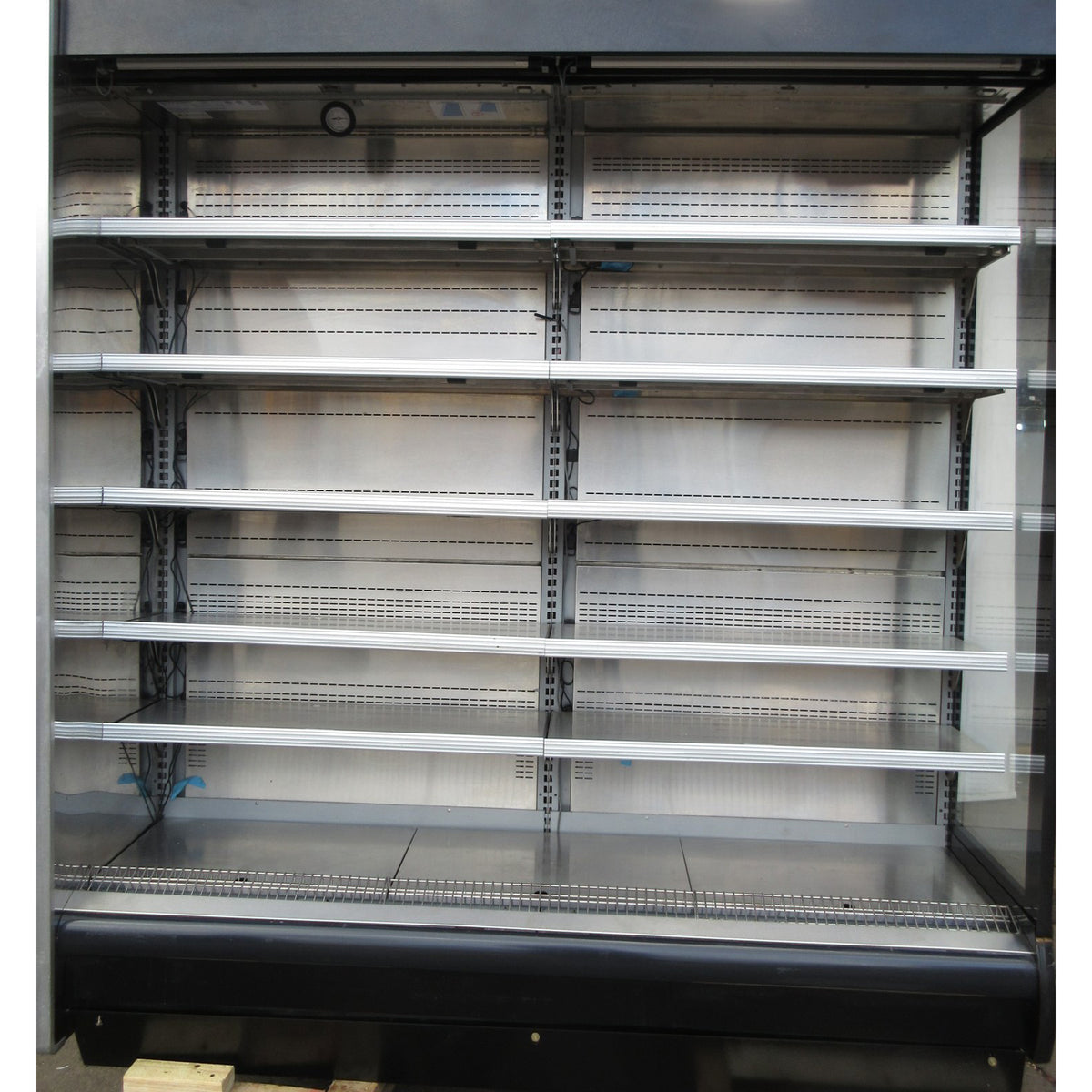 Hussmann S6N6M Self-Service Refrigerator Merchandiser, Used Excellent Condition