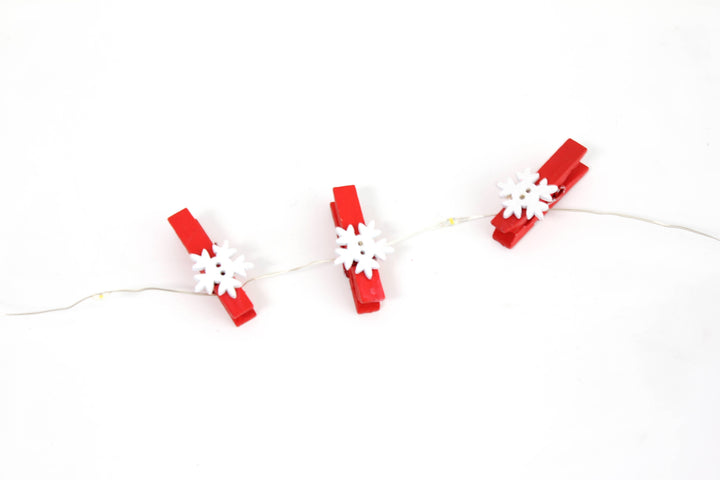 20 LED Microdot Lights with 10 Wood Snowflake Clips and Indoor Battery Box