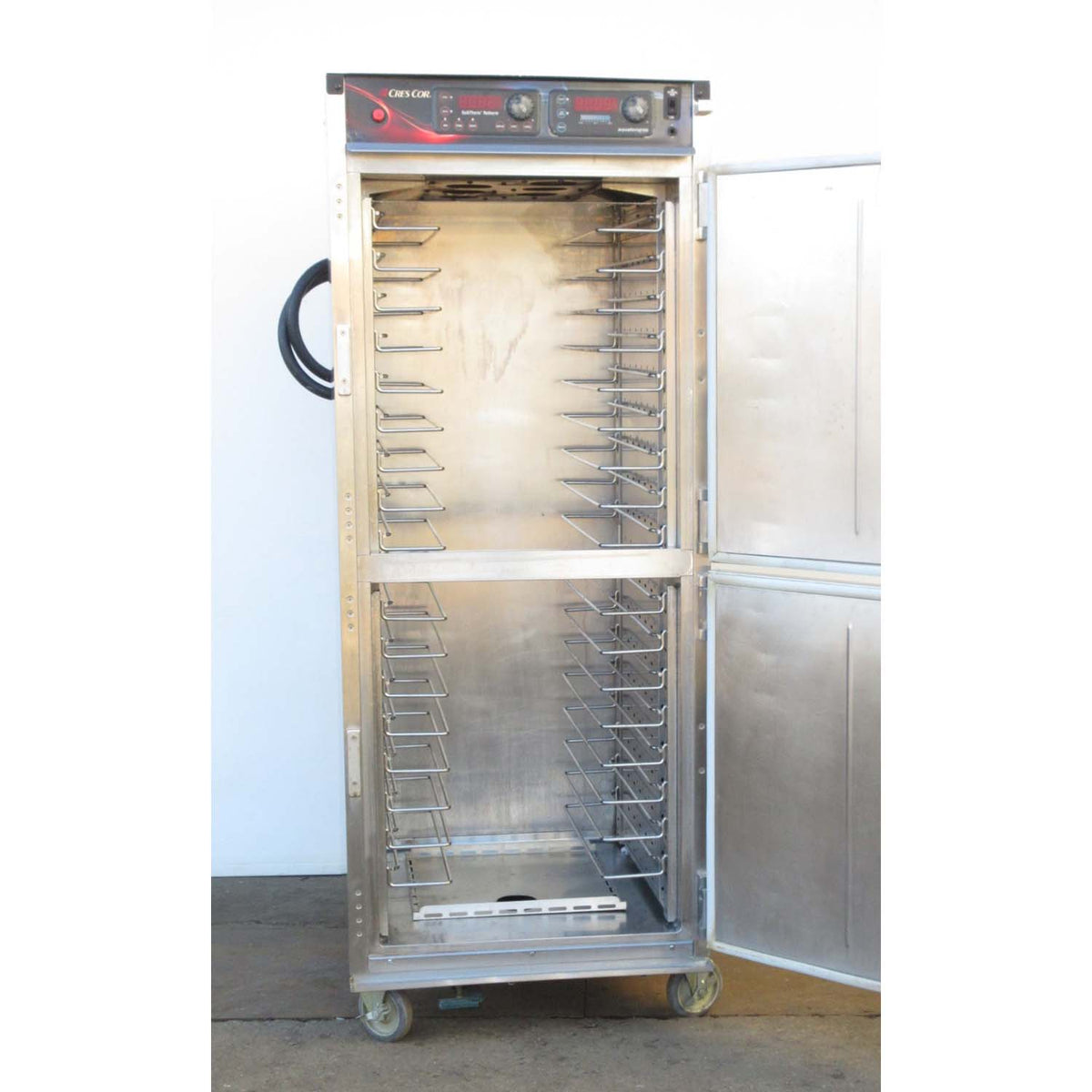 Cres Cor RO151FWUA18DX Cook & Hold Convection Oven, Used Excellent Condition