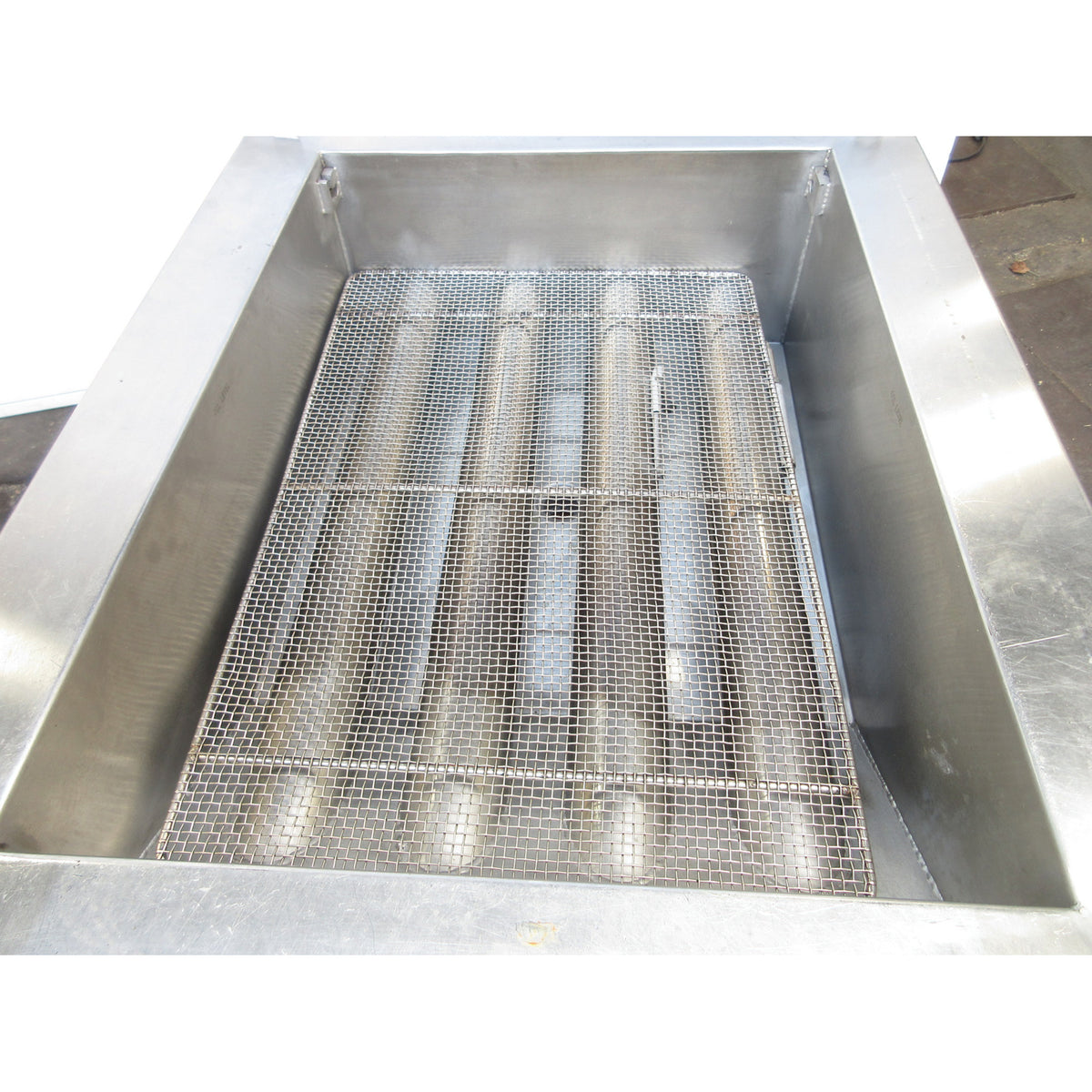 Belshaw 718LFG Donut Fryer, Natural Gas, Used Excellent Condition