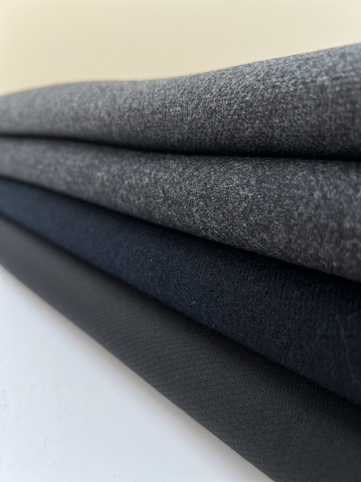 Wool Tweed Gray Black