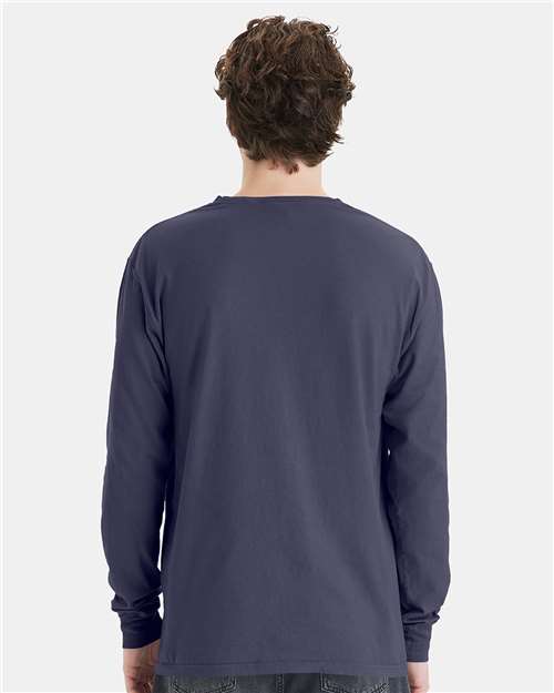 Unisex Garment-Dyed Long Sleeve T-Shirt With a Pocket