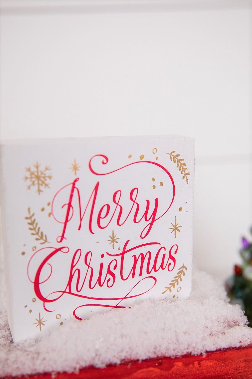 4” Wood Holiday Sign