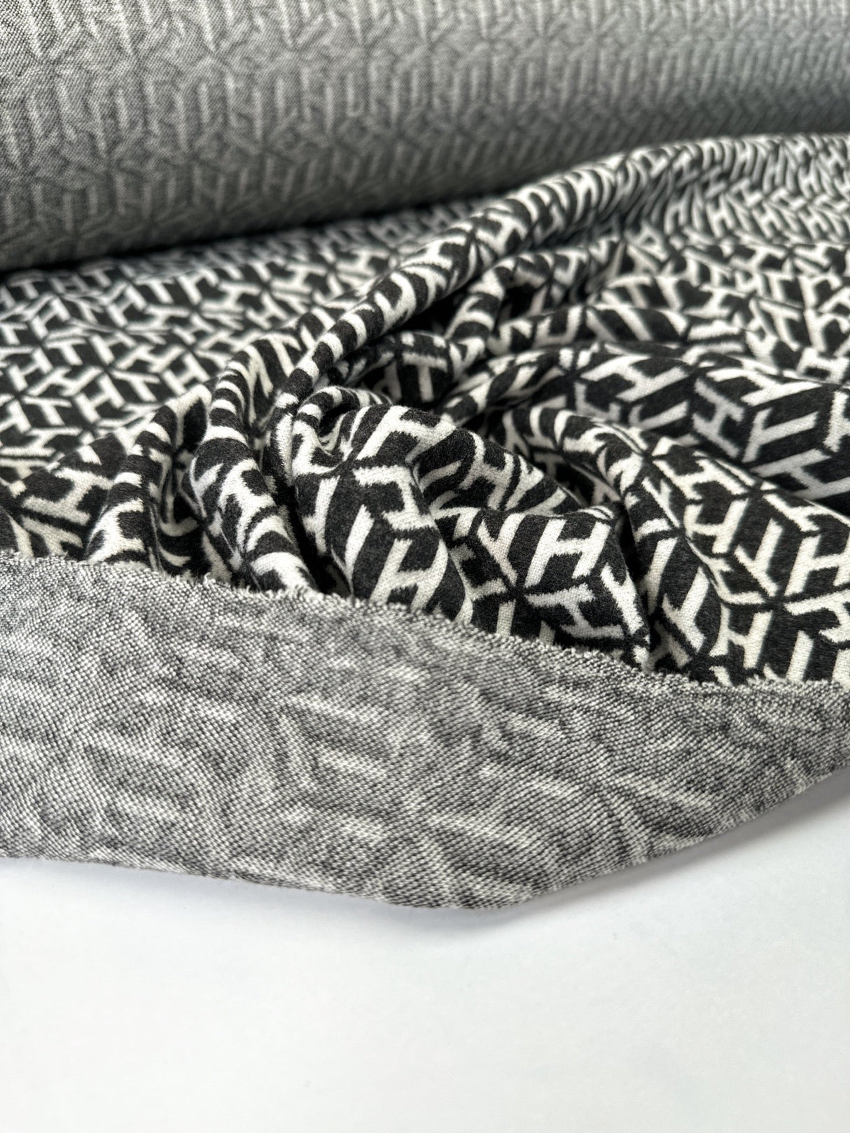 Stretch Knitted Polyester Viscose Blend White Gray