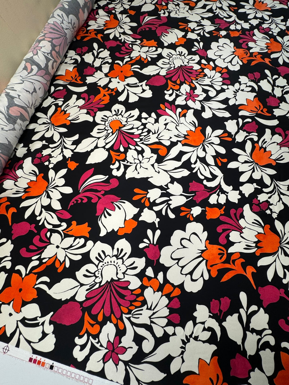 Viscose Sateen Floral Black White
