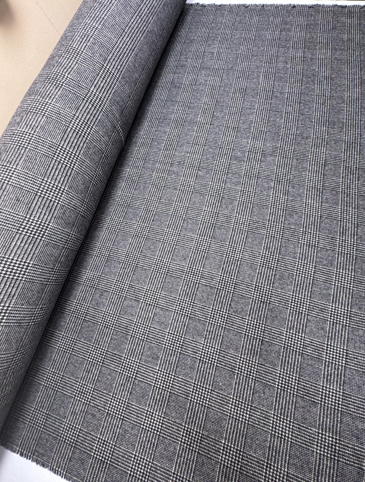Wool Tweed Checked Gray Black