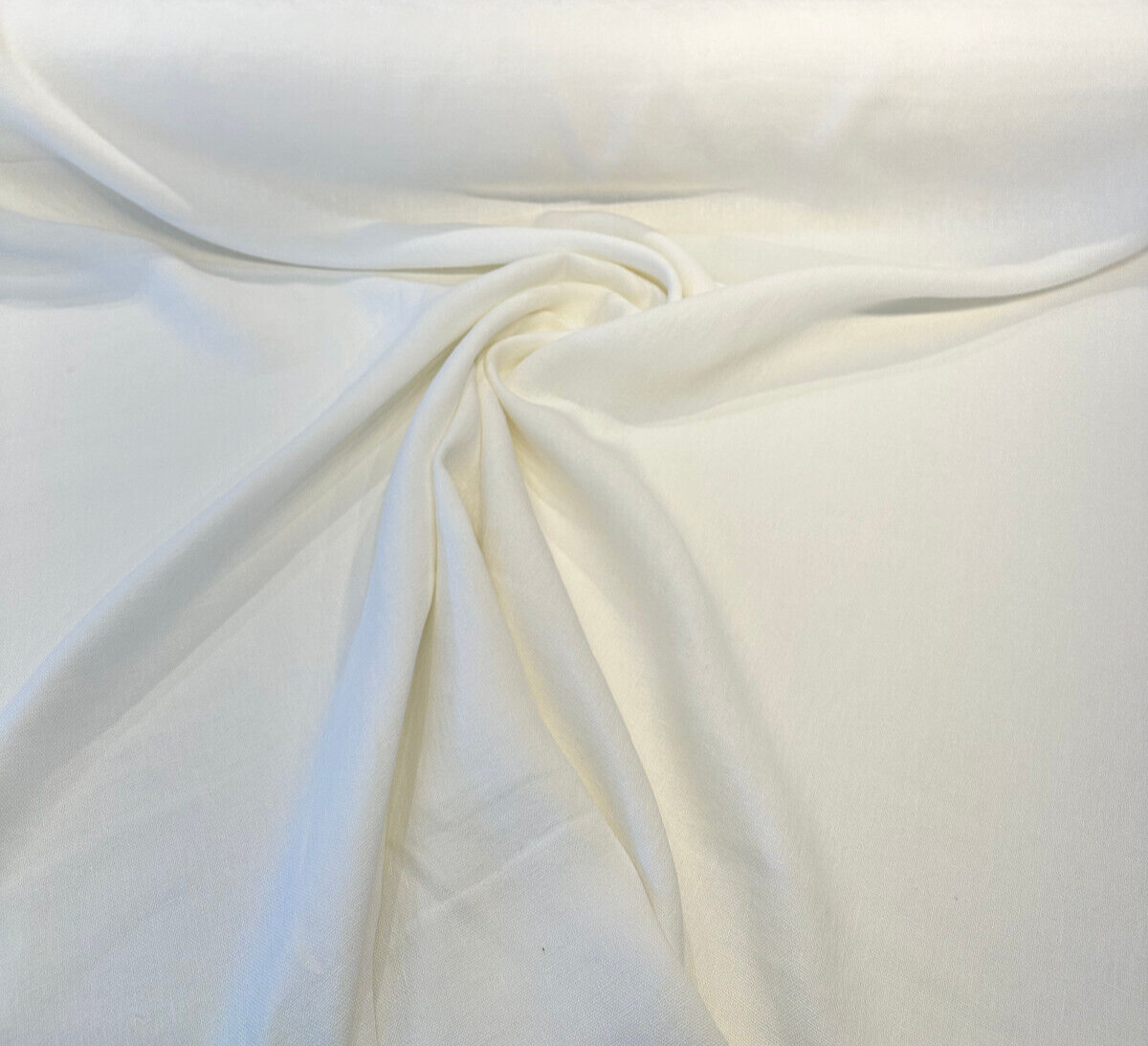 P Kaufmann Don Giovanni Linen Fabric - White Snow, 54" Width (1 Yard)