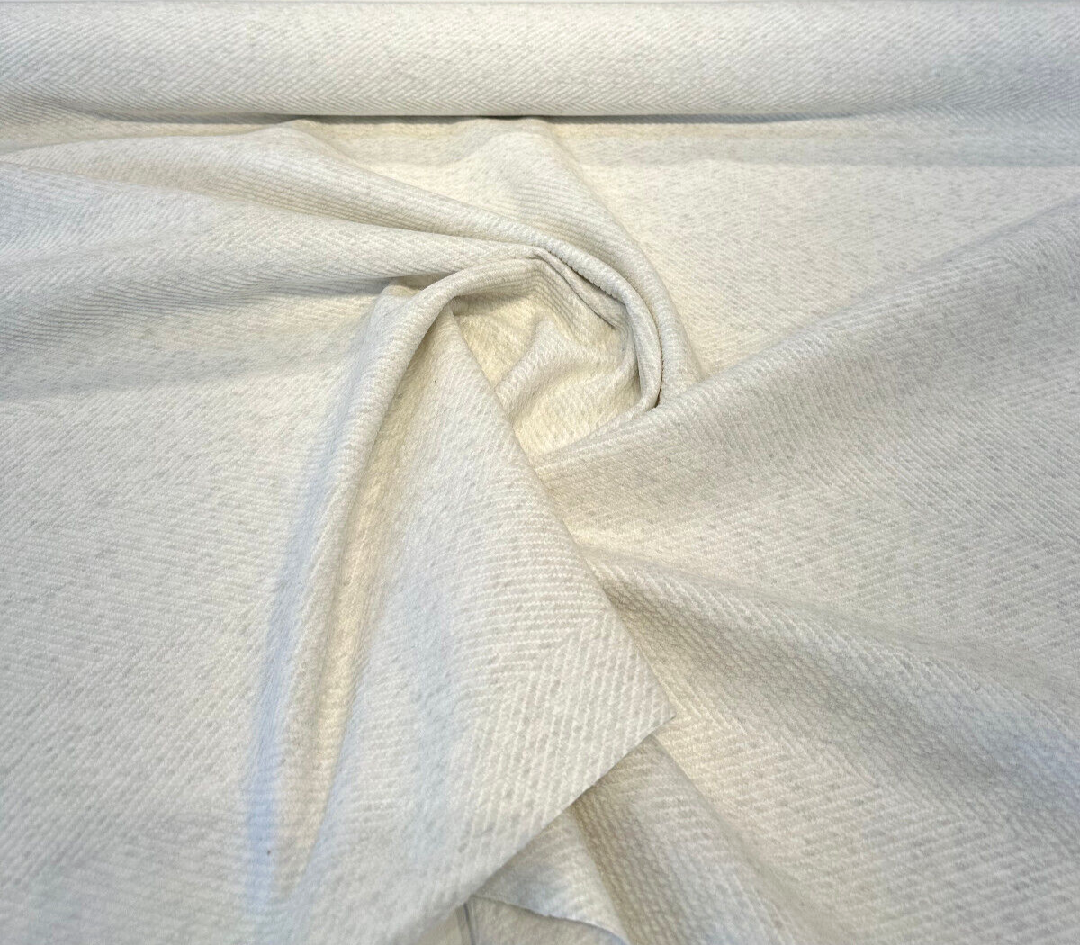 Sunbelievable Performance Chenille Cove Canvas Acrylic Polyester Fabric - Canvas White Off White Hints Of Gray, 59" Width (1 Yard)