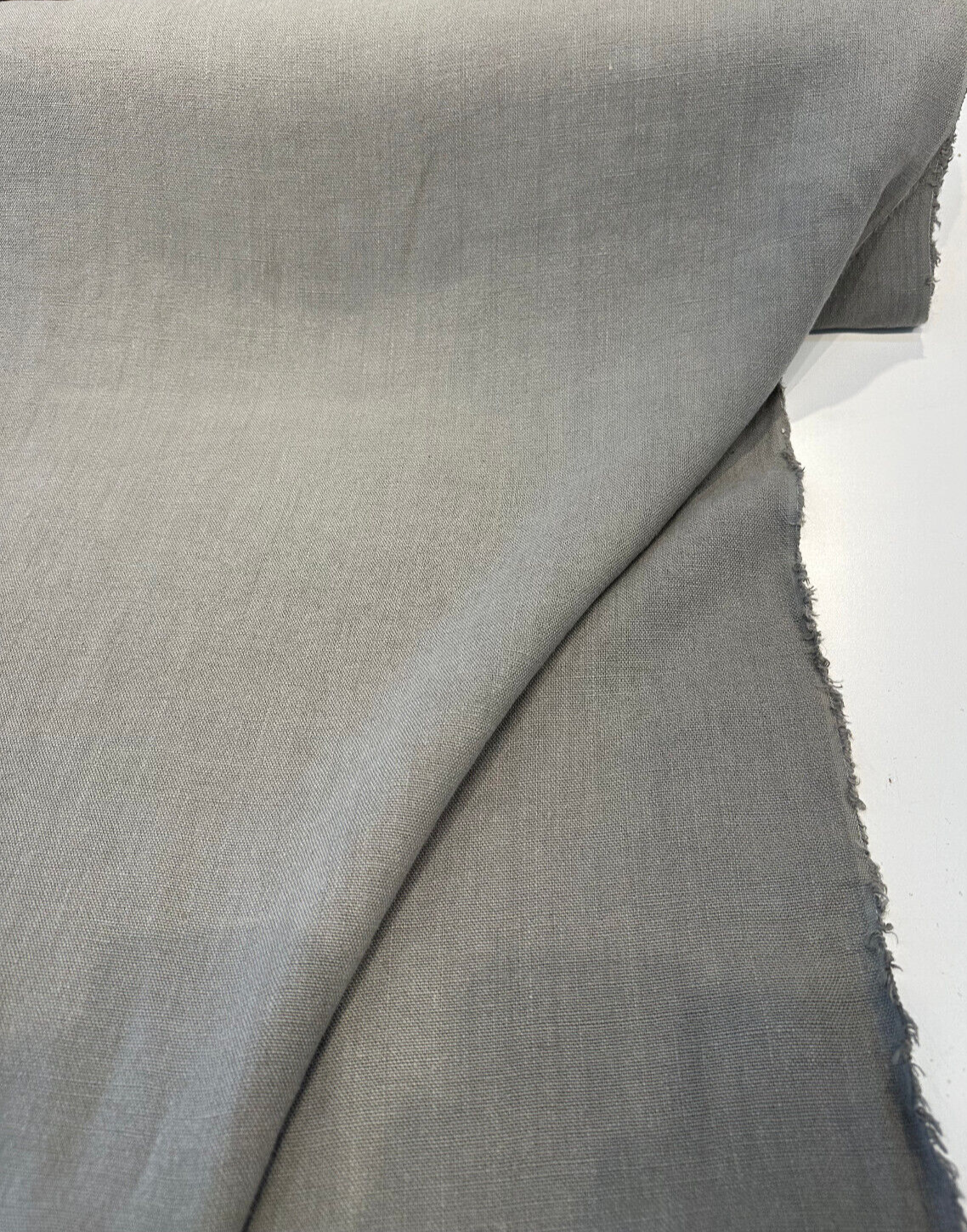 Don Giovanni Linen Fabric - Gray Gunmetal, 54" Width (1 Yard)