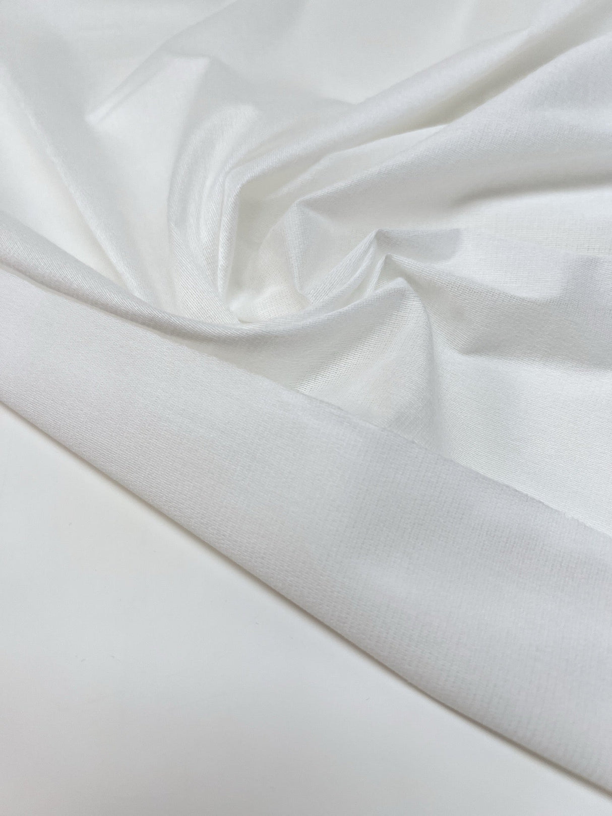 Polyester Interlining White Shades