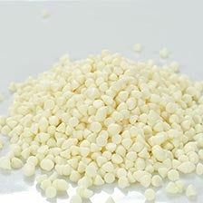 Guittard 4,000 Count Creamy White Cookie Drops - Five Pounds