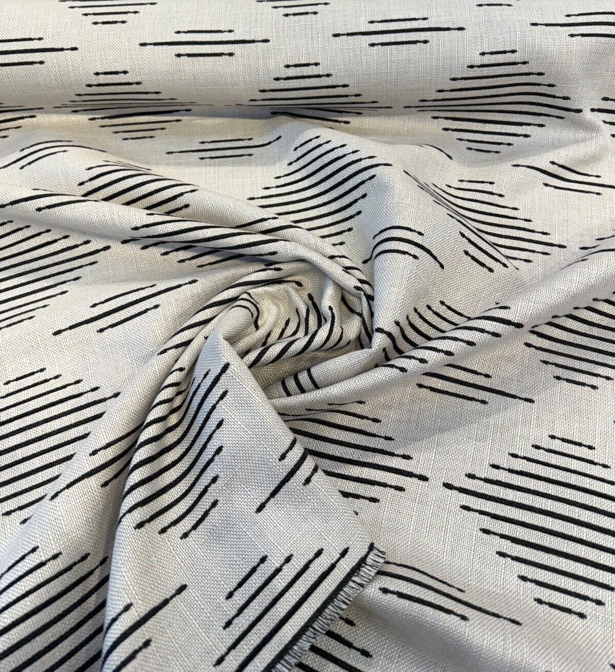 Sunbrella Spinner Diamond Onyx Black Acrylic Fabric - Black And Ivory Off-White Diamond Pattern, 54" Width (1 Yard)