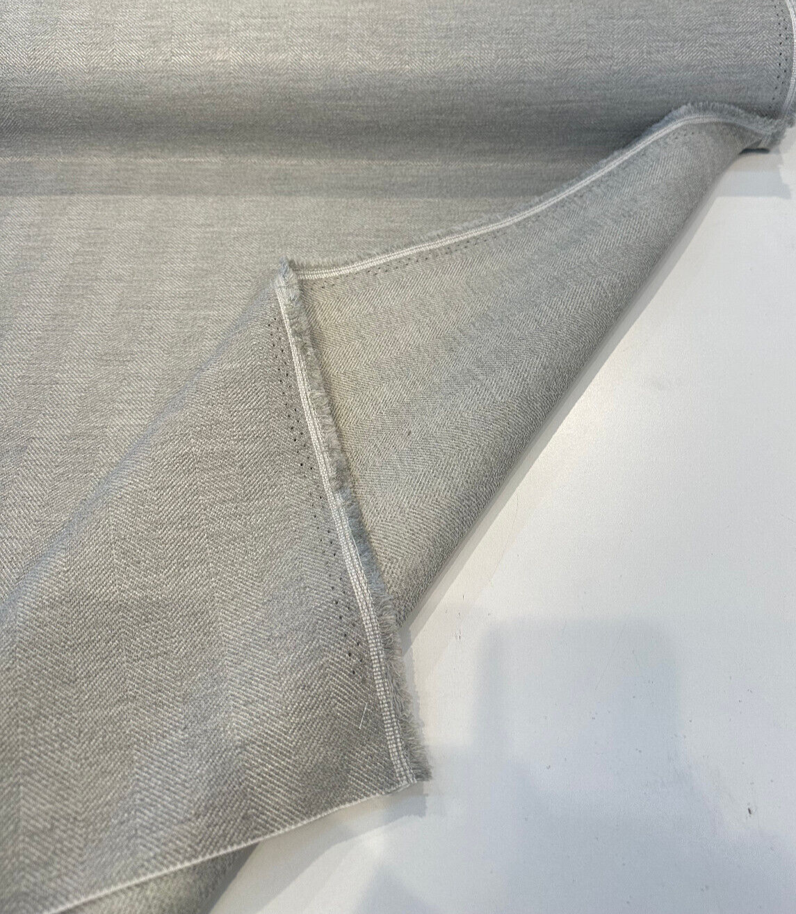 Sunbelievable Performance Herringbone Flip Flop Light Gray Oyster Solution Dyed Acrylic Polyester Fabric - Light Gray Oyster Herringbone, 59" Width (1 Yard)