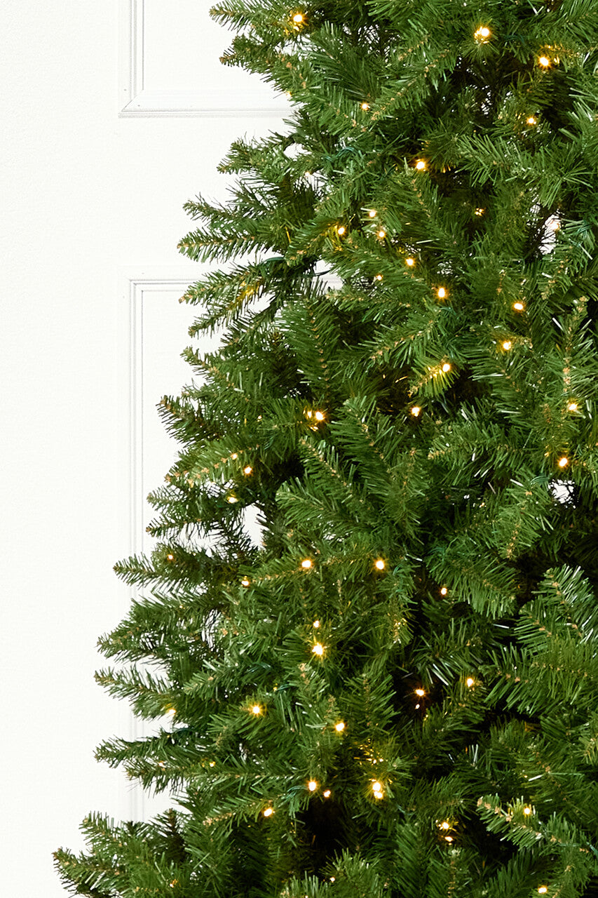 9' Telluride Pine Christmas Tree with 700 Warm White LED Lights