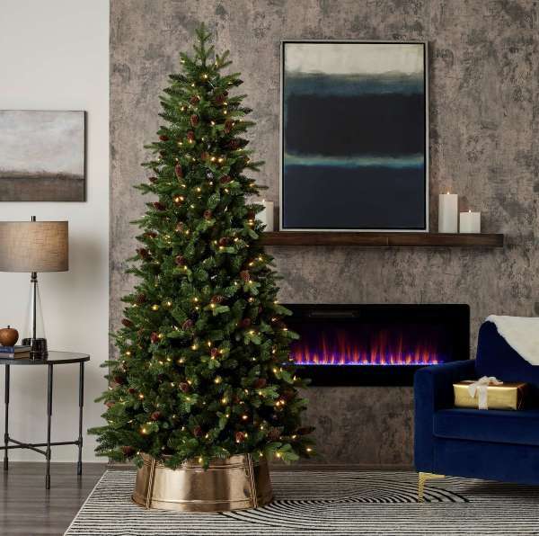 9' Canyon Ranch Fir Tree with 620 Warm White LED Lights