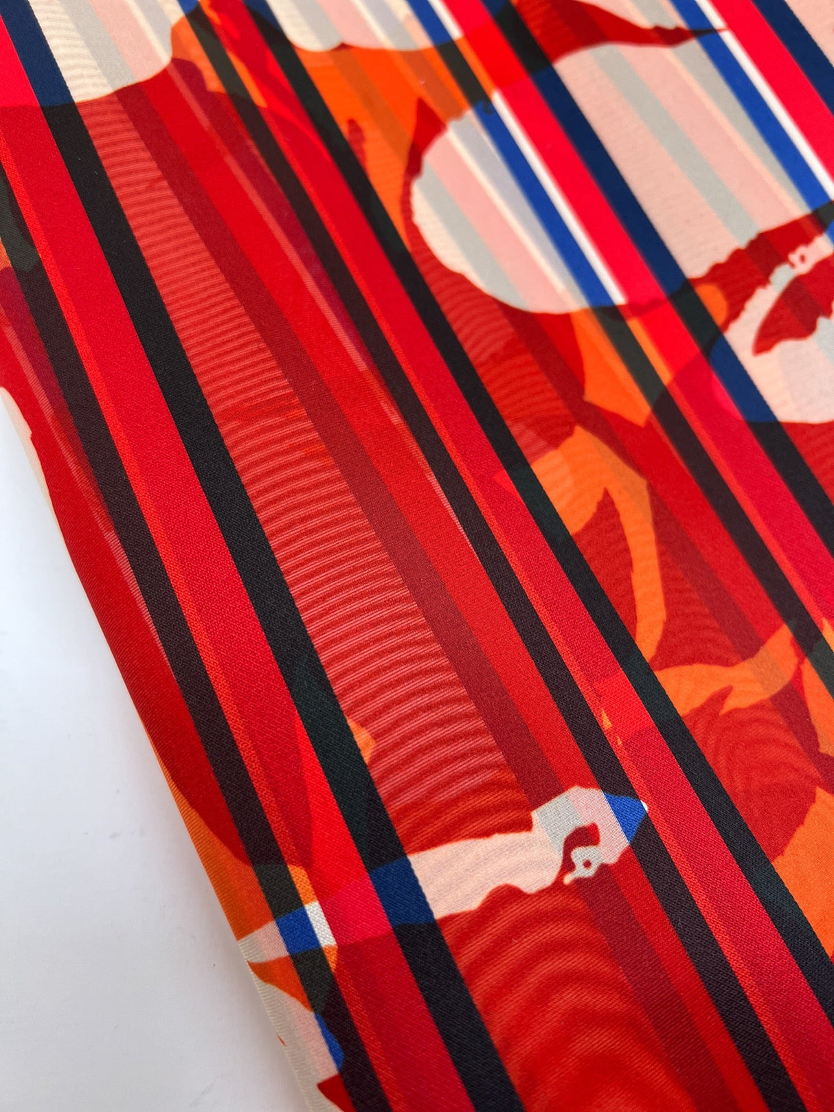 Polyamide Polyester Satin Twill Lining Fabric, Multicolour Abstract