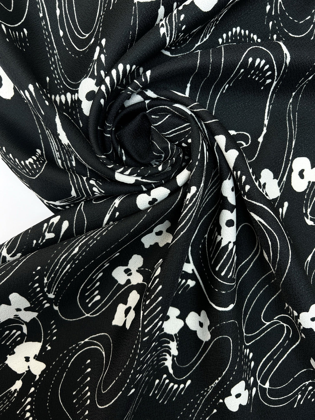 Polyester Crepe Printed Black White Floral