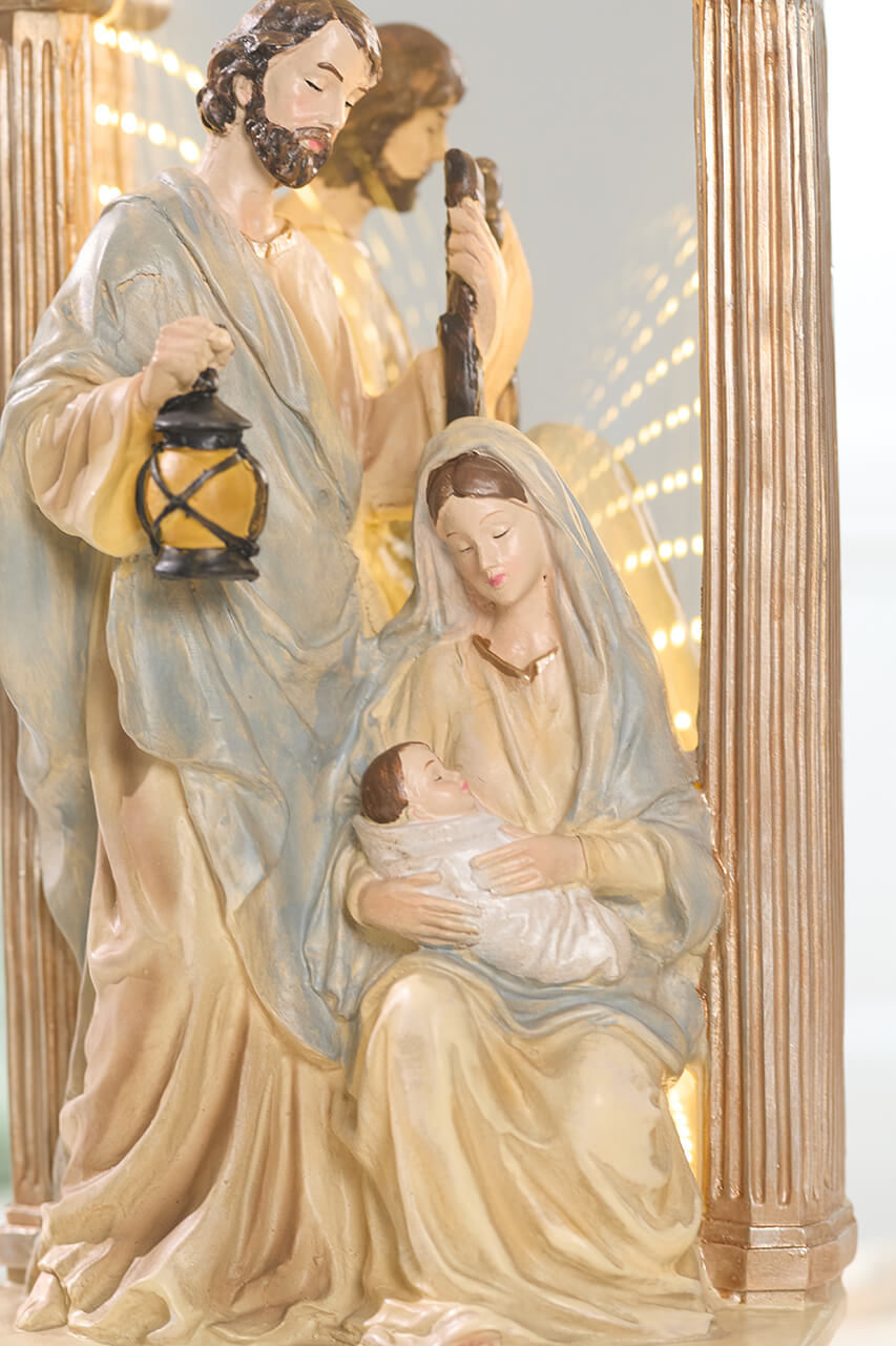 23" Holy Family with Ekkolight