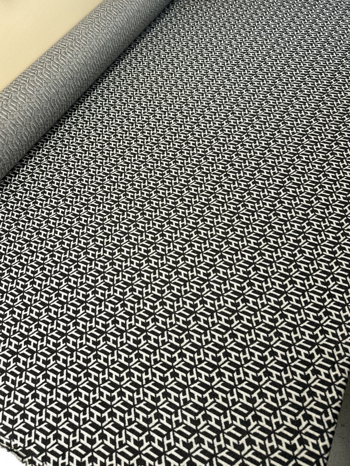 Stretch Knitted Polyester Viscose Blend White Gray
