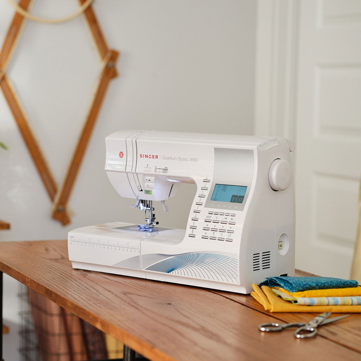 Singer Quantum Stylist 9960 Sewing Machine - Extension Table, 1172 Stitch Applications (1 Unit)