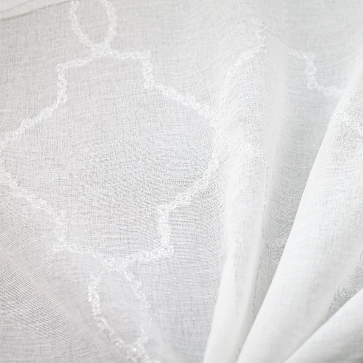 Aladdin Embroidered Sheer Polyester Fabric - Moorish Metallic Embroidery, 118" Width (1 Yard)