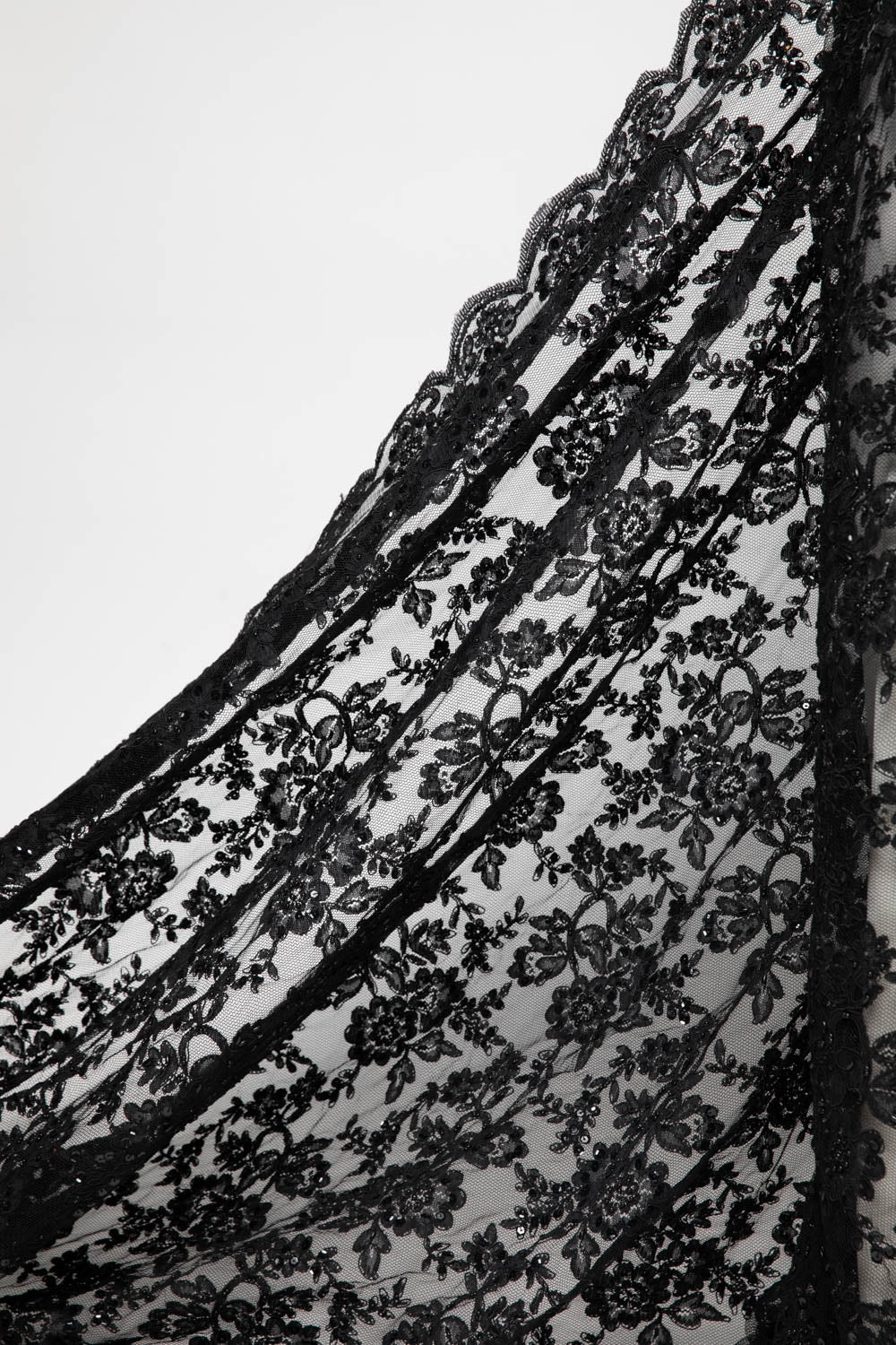 1 Yard Re-Embroidery Lace Fabric Cord Glorious Design Luxurious Texture 52/54" Wide