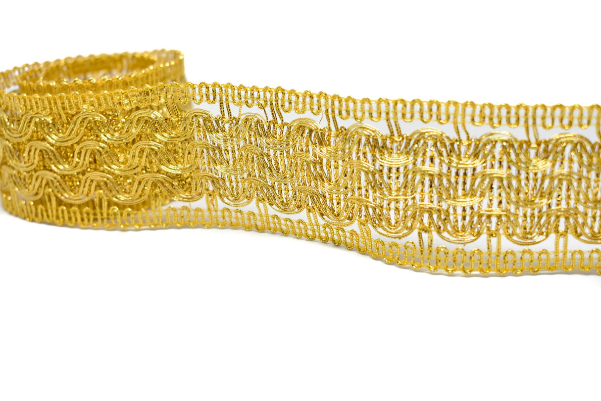 Metallic Gold Wavy Trim 1.75"