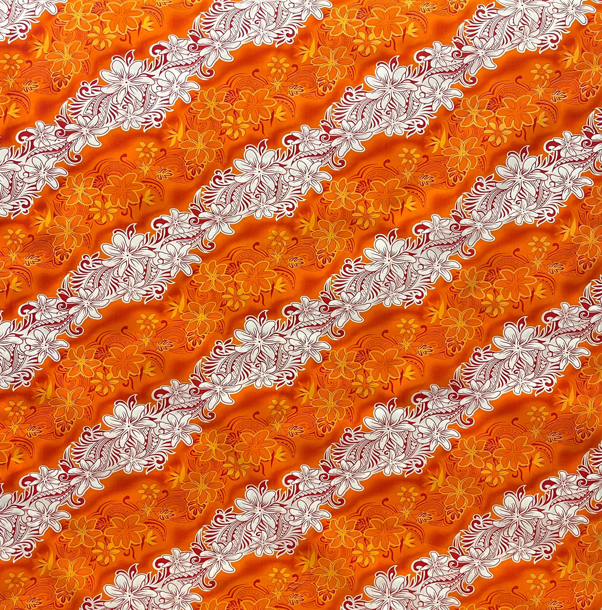 Diagonal Tiare Lei Polyester Fabric - Traditional Polynesian Tattoo Print, 36" X 45" (1 Yard)