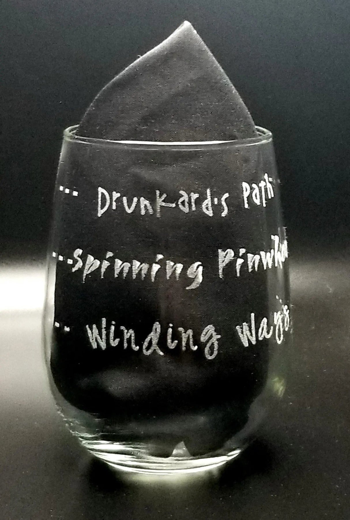 Engraved Stemless Wine Glass Drunkard's Path