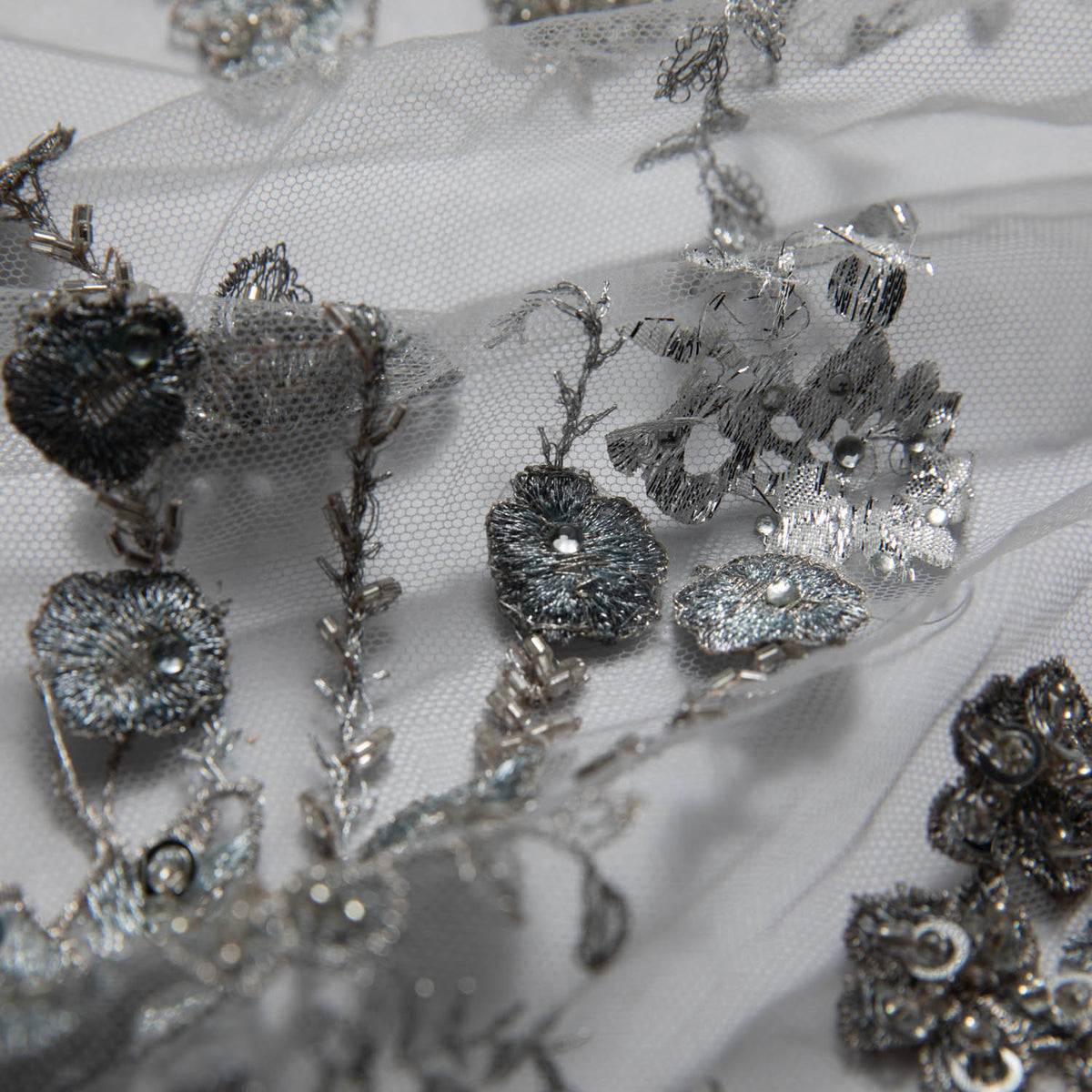 1 Yard ST Tulle Lace Fabric Embroidered Applique Beautiful 3D Floral Pattern 52/54" Wide