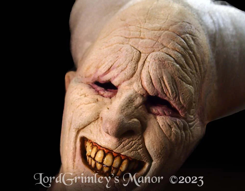 Officially Licensed Bram Stoker's Dracula - Dracula Formal