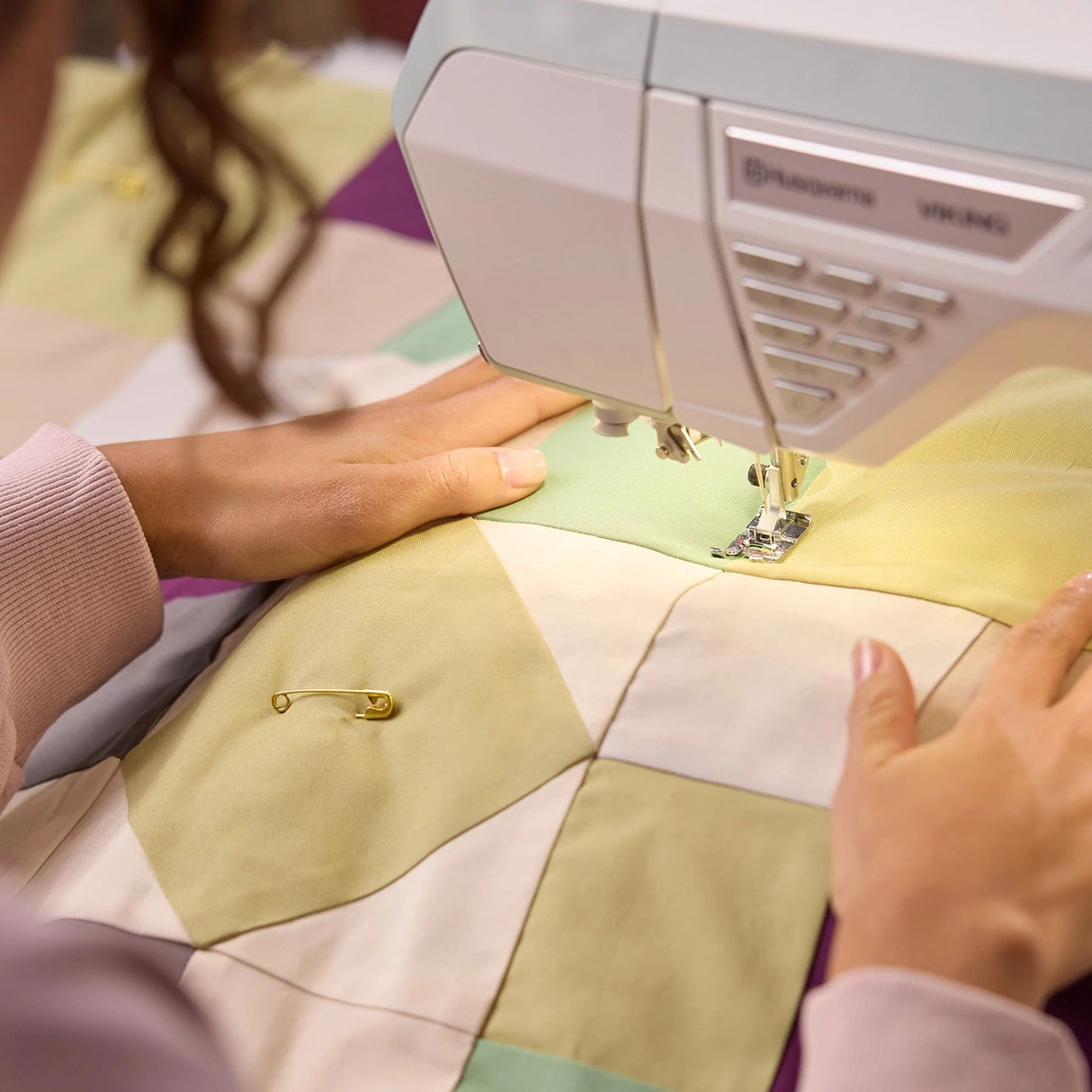 HUSQVARNA VIKING TOPAZ 55Q Sewing Machine