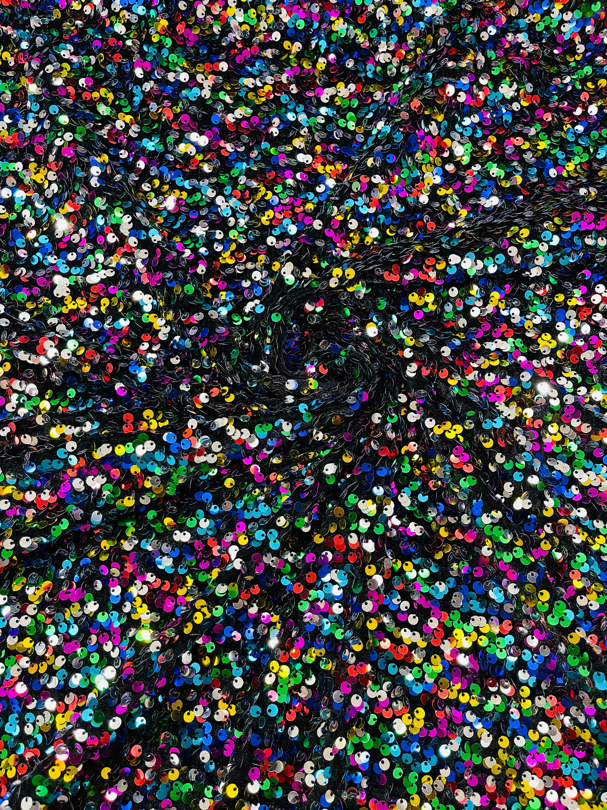 All-Over 5Mm Shiny Sequins Stretch Velvet Fabric - Sequins On Velvet, 54" Width (1 Yard)