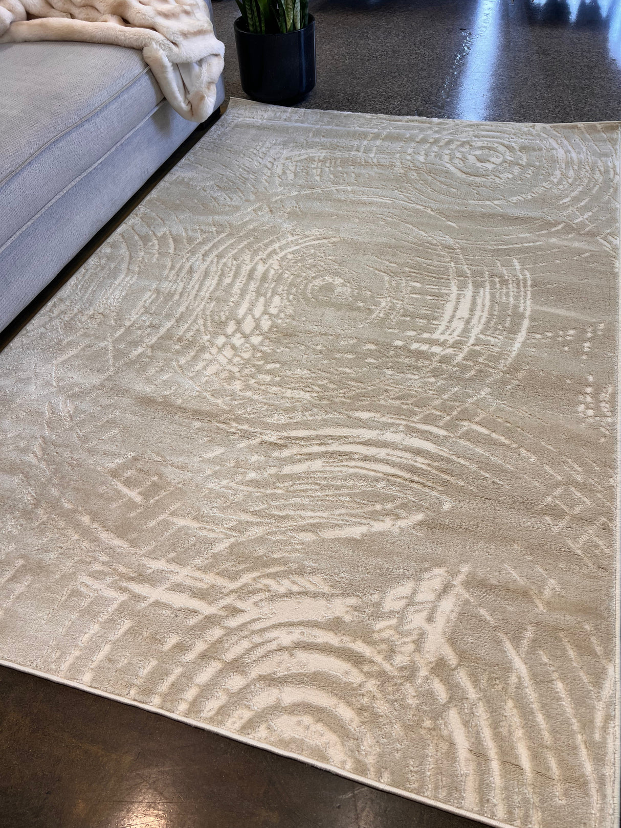 Bohemian Tone-On-Tone Creamy Beige Rug Crafted With High-Low Sandy Beige Circle Round Detail - Area Rug, Creamy Beige, High-Low Texture, 5' 3" X 7' 4", 8' X 11", 10' X 13" (1 Unit)