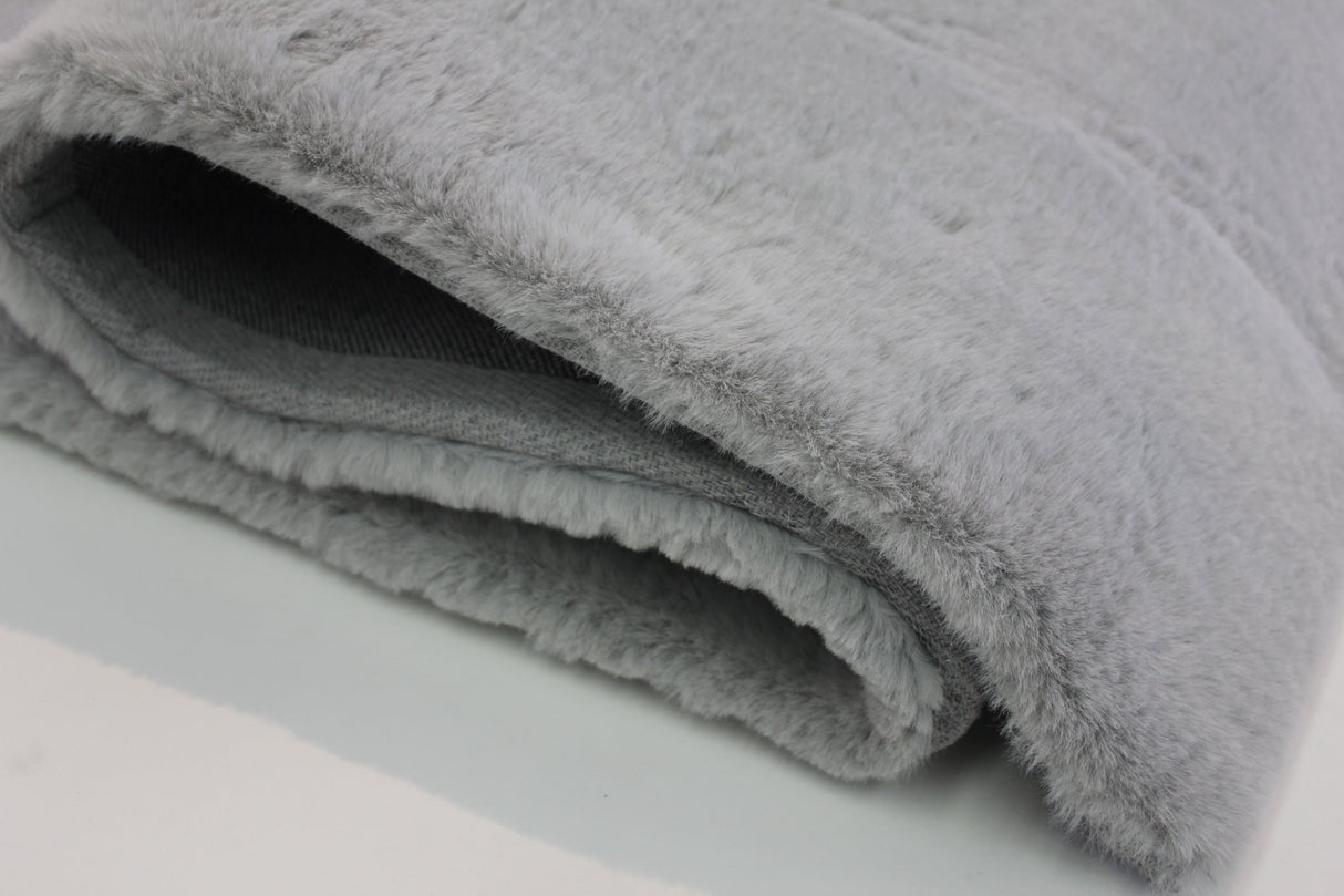 Machine-Made Faux Fur Rug Faux Fur Fabric - Plush Faux Chinchilla Texture, Indoor Use Only (1 Piece)