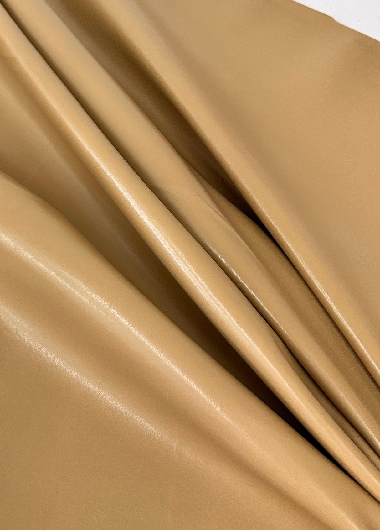 Stretch Faux Leather Caramel
