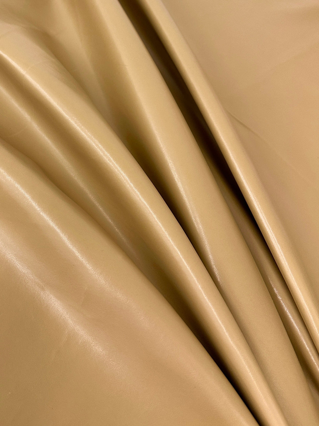 Stretch Faux Leather Caramel
