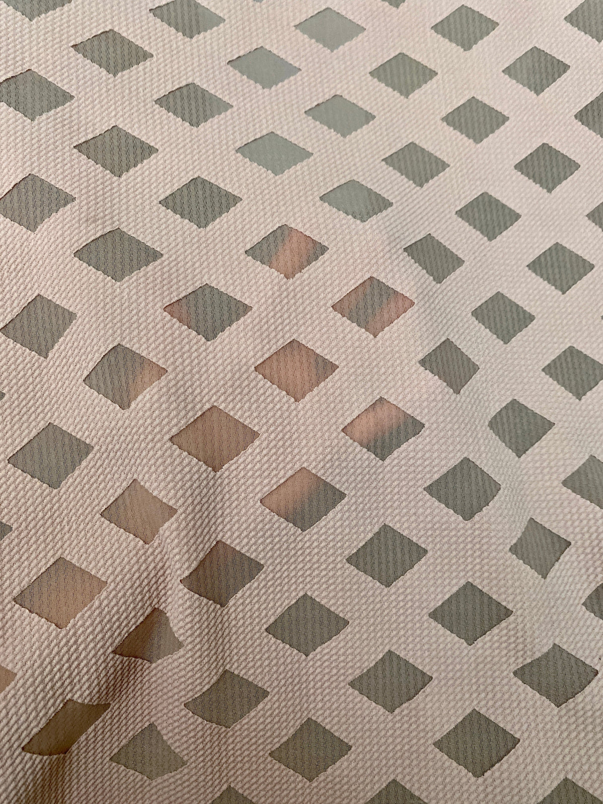 Stretch Diamond Pattern Knit