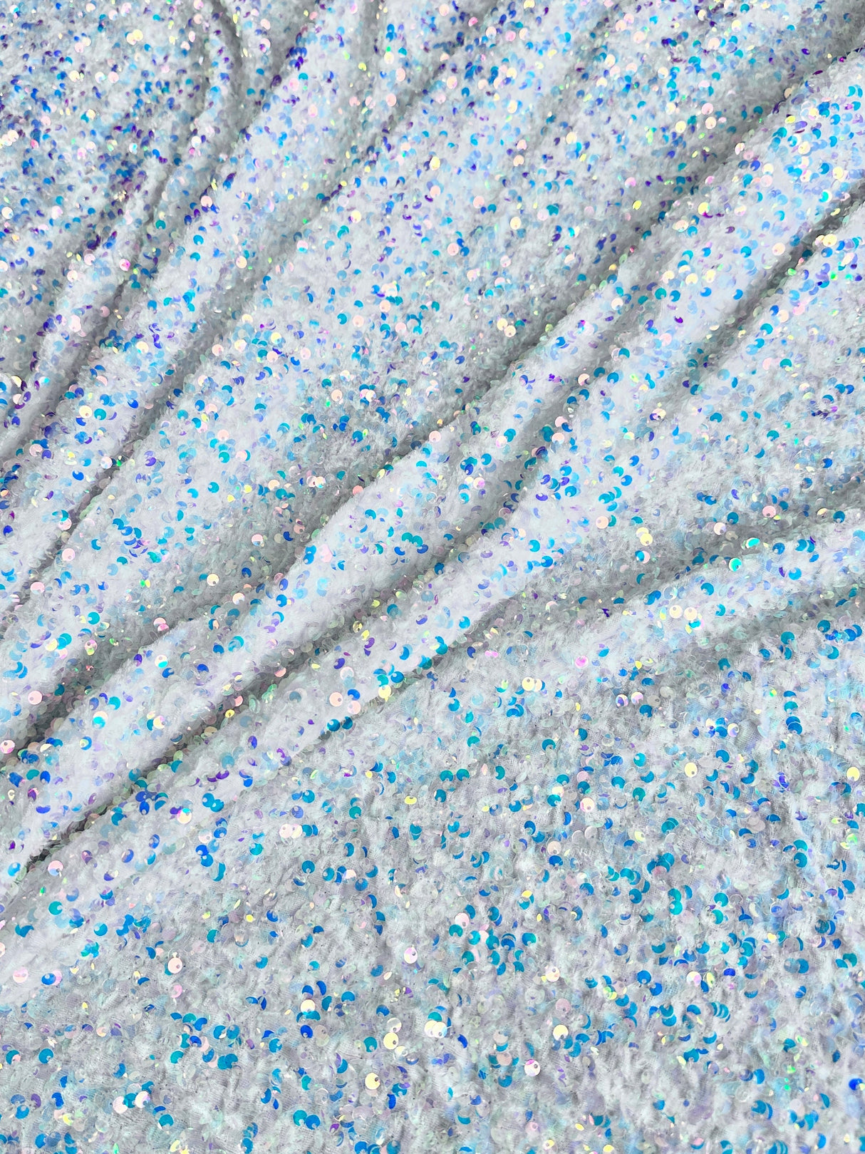 Stretch Sequin on Velvet White
