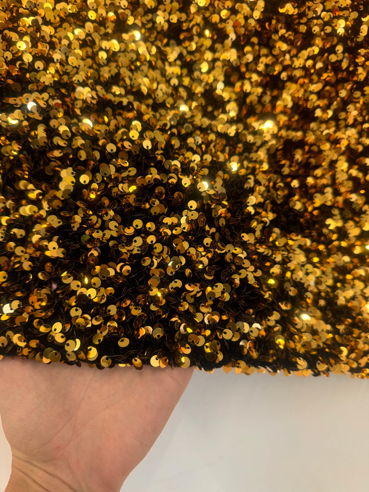 Sequin Velvet Deep Gold