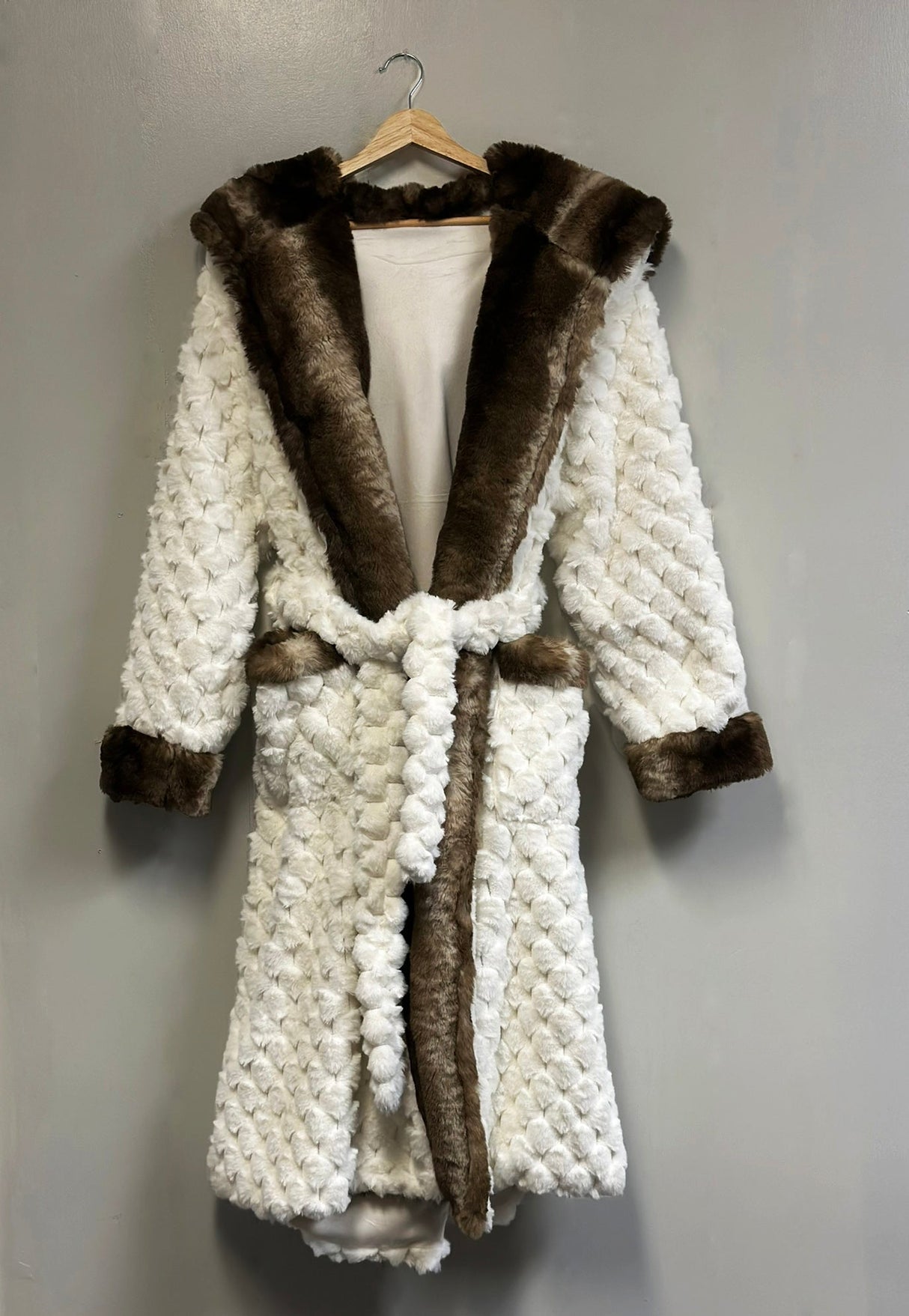 Winter Luxurious Offwhite Faux Fur Fabric - Off-White, Hooded Robe, Long Sleeve, Two Pockets (1 Piece)