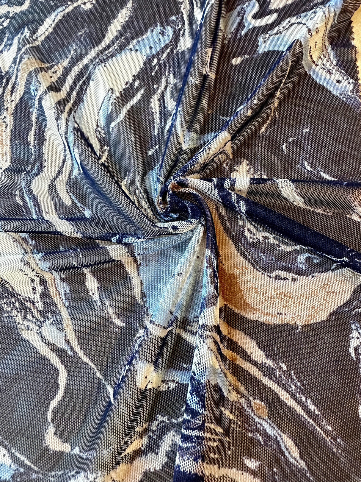 Power Mesh Black Marble