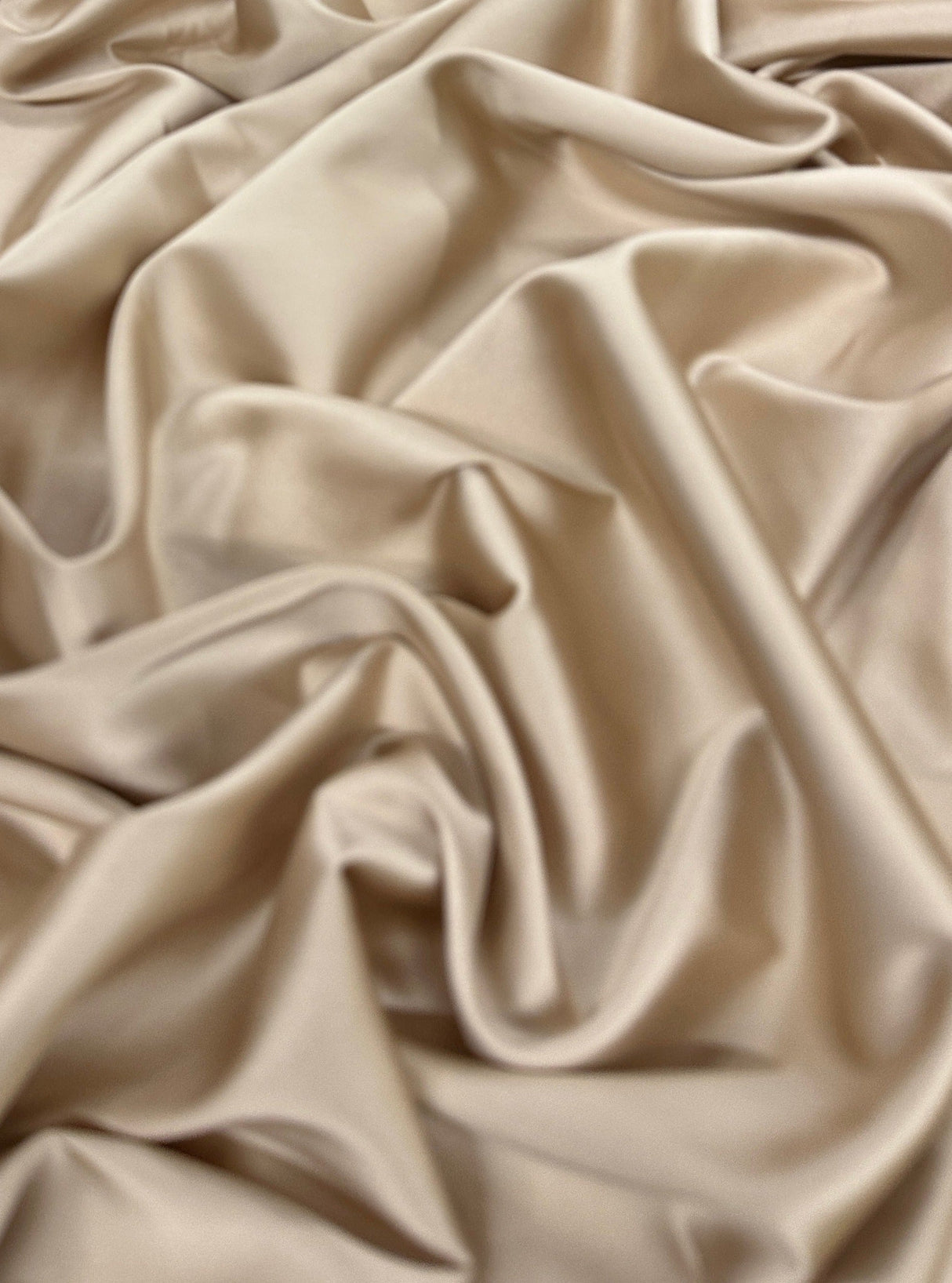 Stretch Crepe Back Satin Champagne