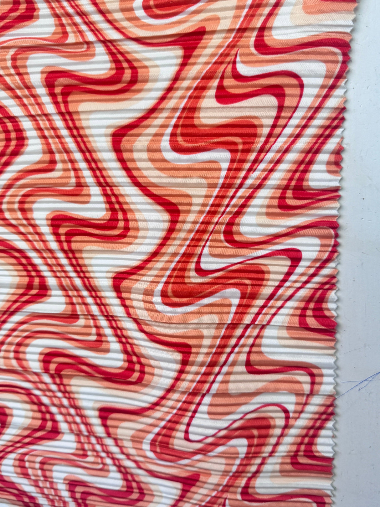 Printed Pleated Knit Orange Wave