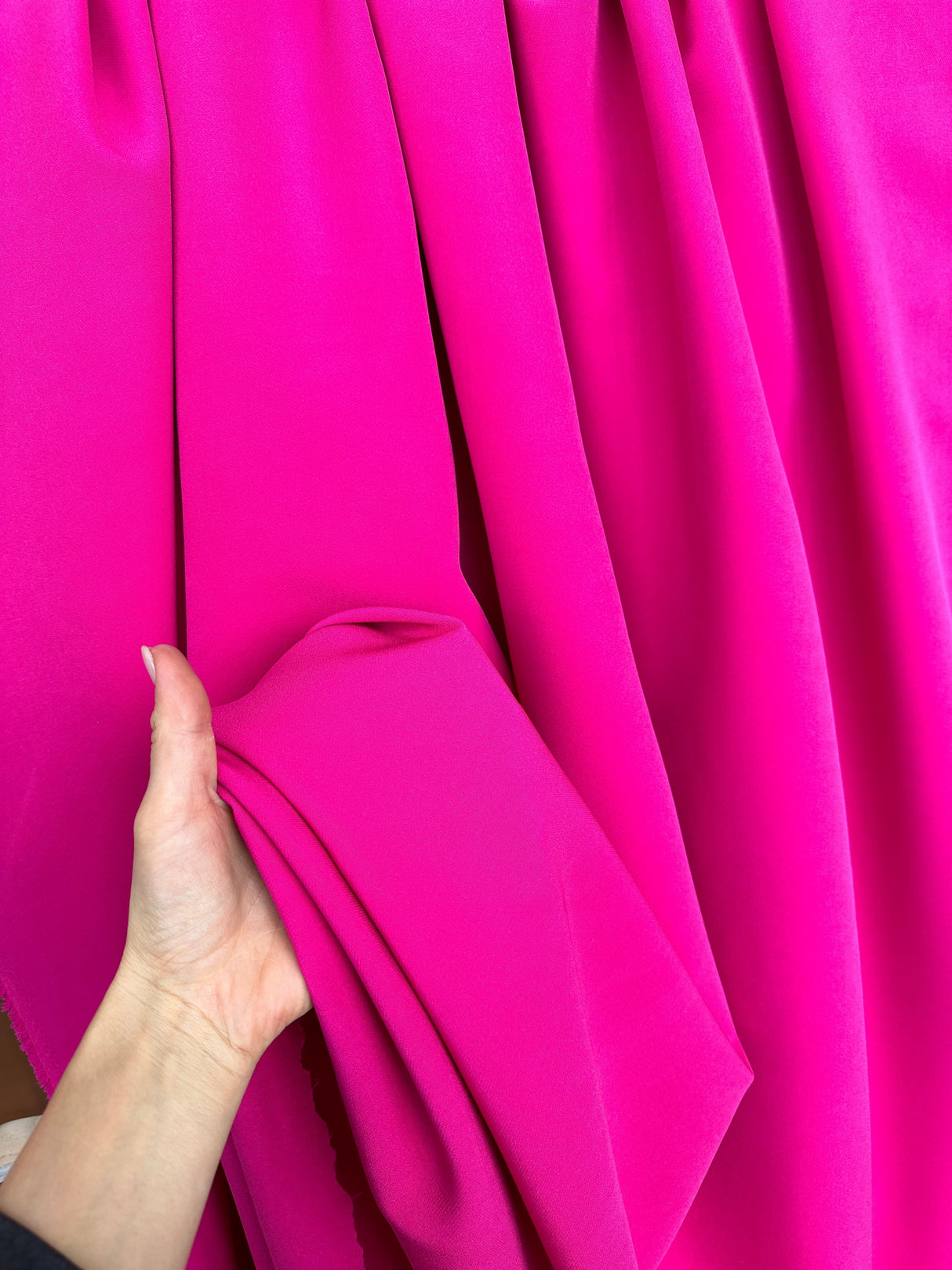 Stretch Crepe Fuchsia