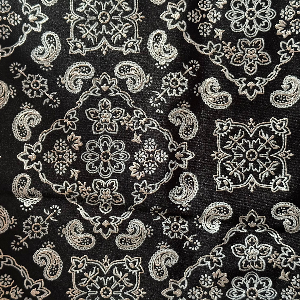 Nylon Spandex Fabric Bandana Foil 60"